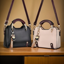 Bolsa Feminina Transversal Grande Capacidade Elegante De PU Com Alça Superior E Alça Ajustável, Com Chaveiro Toranja